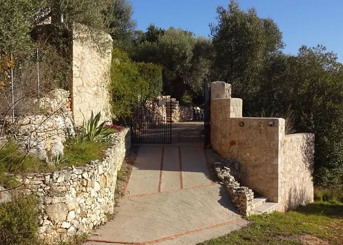 Drei Grazien- Luxurioese Mit Eigenem Pool By Interhome *